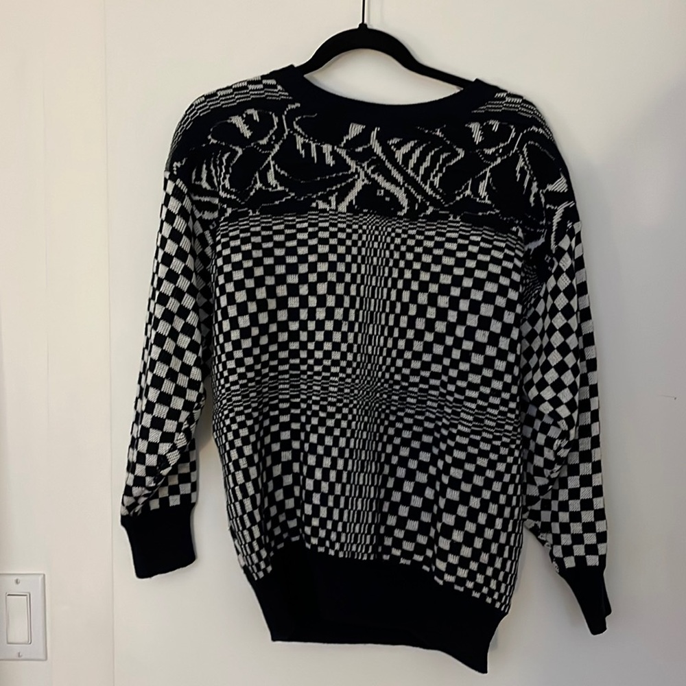 Vintage Black and White Patterned Sweater